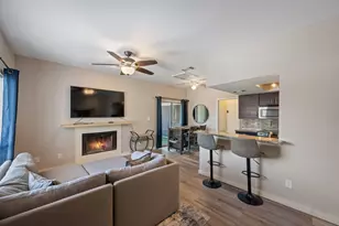 506 W San Antonio St, San Marcos, TX 78666 - Photo 2