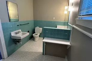 1115 W 22 1/2 St, Austin, TX 78705 - Photo 26