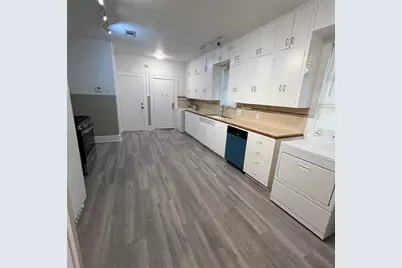 1115 W 22 1/2 Street, Austin, TX 78705 - Photo 16