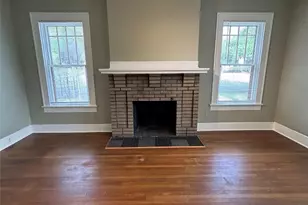 1115 W 22 1/2 St, Austin, TX 78705 - Photo 6