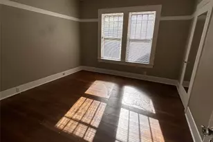 1115 W 22 1/2 St, Austin, TX 78705 - Photo 12