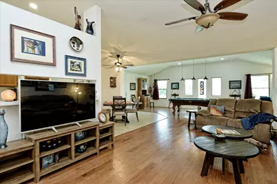 1002 W Noton Street, Pflugerville, TX 78660 - Photo 4
