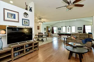 1002 W Noton St, Pflugerville, TX 78660 - Photo 4