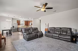 11816 Jackson Fls Wy, Manor, TX 78653 - Photo 8