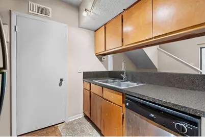 2510 San Gabriel Street #303-B, Austin, TX 78705 - Photo 2
