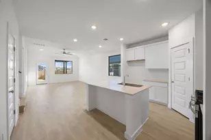 103 Mandeville Dr, Hutto, TX 78634 - Photo 4