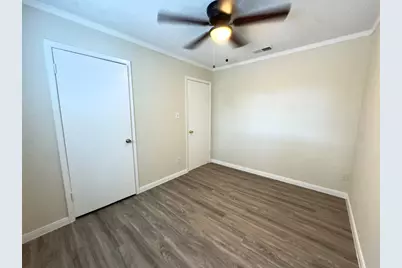 4503 E Stassney Lane, Austin, TX 78744 - Photo 10