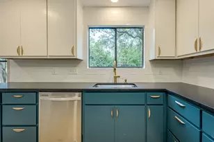 5711 Abilene Trl, Austin, TX 78749 - Photo 10