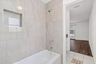 11303 Prairie Dog Trail, Austin, TX 78750 - Photo 12