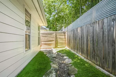 2817 Kinney Oaks Court, Austin, TX 78704 - Photo 26