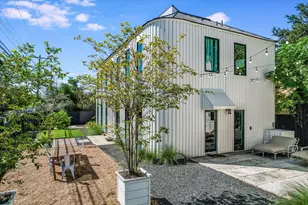 1300 Navasota St, Austin, TX 78702 - Photo 24