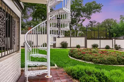 7802 Shadyrock Drive, Austin, TX 78731 - Photo 28