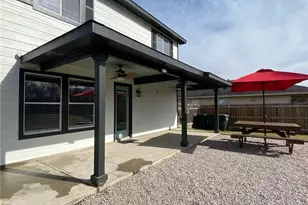 141 Ruby Lake Dr, Kyle, TX 78640 - Photo 22