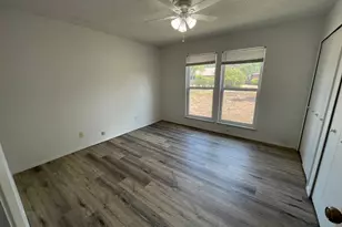 8704 Black Oak St, Austin, TX 78729 - Photo 8