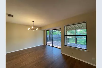 8905 Bridgewood Trail, Austin, TX 78729 - Photo 6