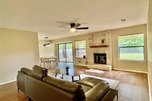 8905 Bridgewood Trail, Austin, TX 78729 - Photo 2