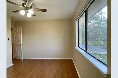 8905 Bridgewood Trail, Austin, TX 78729 - Photo 18