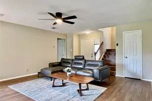 8905 Bridgewood Trail, Austin, TX 78729 - Photo 4