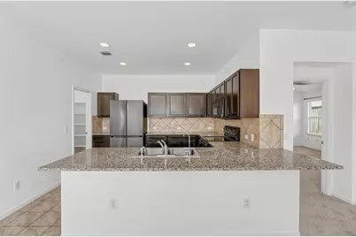 132 Denton Drive, Hutto, TX 78634 - Photo 4