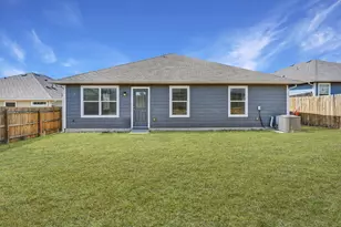 132 Denton Dr, Hutto, TX 78634 - Photo 30