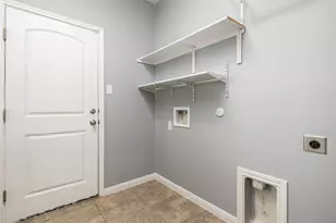 225 Kirkhill St, Hutto, TX 78634 - Photo 22