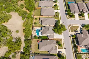 225 Kirkhill St, Hutto, TX 78634 - Photo 34