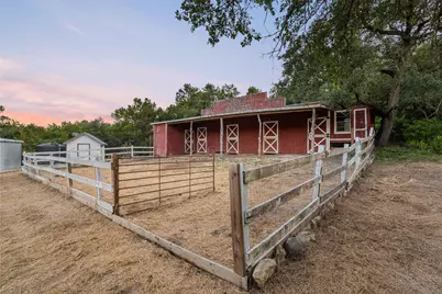 10703 Ranch Road 12, Wimberley, TX 78676 - Photo 36