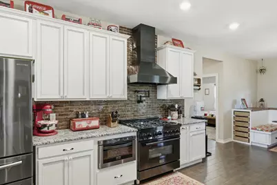 450 County Road 204, Liberty Hill, TX 78642 - Photo 12