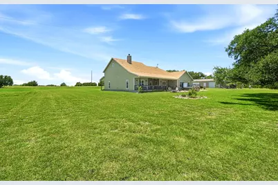 450 County Road 204, Liberty Hill, TX 78642 - Photo 30