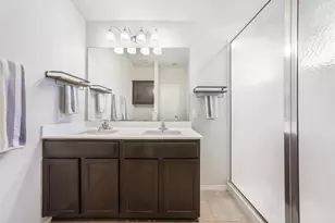 137 Hematite Ln, Jarrell, TX 76537 - Photo 18