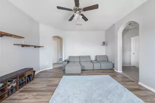 137 Hematite Ln, Jarrell, TX 76537 - Photo 6