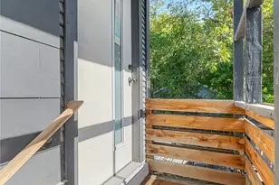 2201 Leon St, Austin, TX 78705 - Photo 16