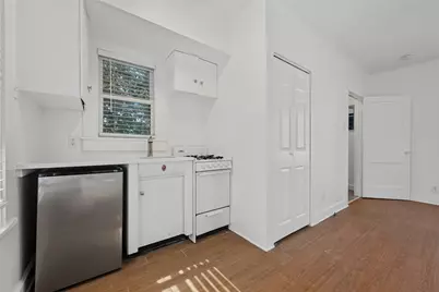 2201 Leon Street #G, Austin, TX 78705 - Photo 6