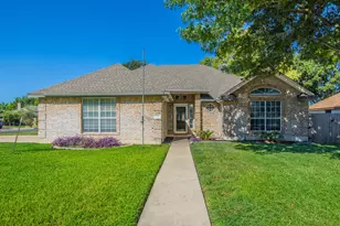 2610 Silver Valley Ln, Georgetown, TX 78626 - Photo 2