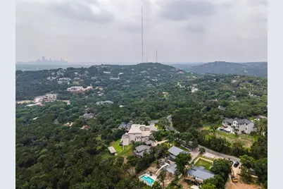 2711 Trail Of Madrones Street, Austin, TX 78746 - Photo 32