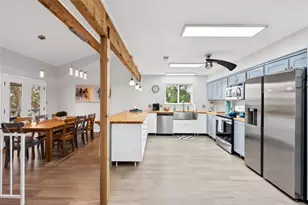 2711 Trail Of Madrones St, Austin, TX 78746 - Photo 8