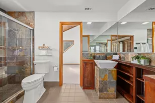 400 N Laurelwood Dr, Austin, TX 78733 - Photo 22