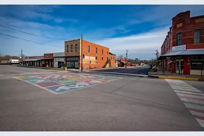 418 S Avenue D Avenue, Elgin, TX 78621 - Photo 16