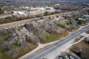 418 S Ave D Ave, Elgin, TX 78621 - Photo 26