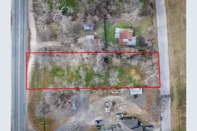 418 S Avenue D Avenue, Elgin, TX 78621 - Photo 18