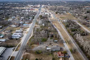418 S Ave D Ave, Elgin, TX 78621 - Photo 20