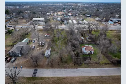 418 S Avenue D Avenue, Elgin, TX 78621 - Photo 24