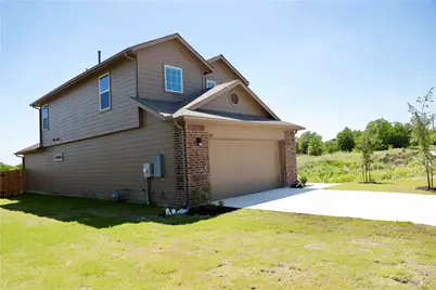 3103 Crystal Bend Drive, Pflugerville, TX 78660 - Photo 2