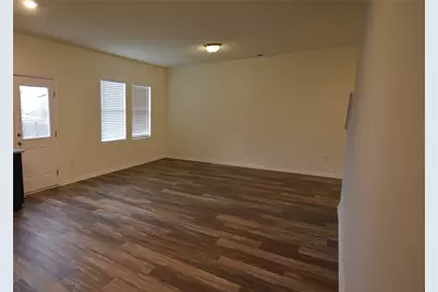364 Bell Rings Drive, Jarrell, TX 76537 - Photo 8