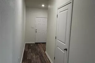 364 Bell Rings Dr, Jarrell, TX 76537 - Photo 12