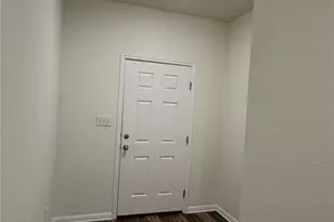 364 Bell Rings Dr, Jarrell, TX 76537 - Photo 14