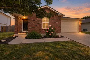 324 Almquist St, Hutto, TX 78634 - Photo 4