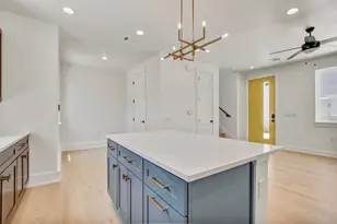 4127 E 12th St, Austin, TX 78721 - Photo 12