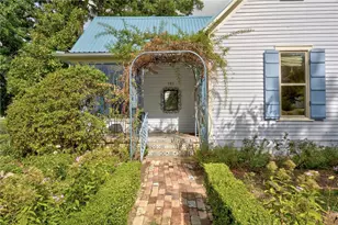 101 Short St, Smithville, TX 78957 - Photo 2