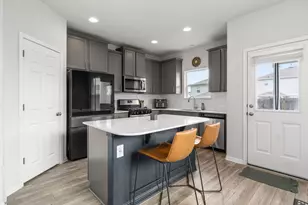 6402 Rafferty Ln, Austin, TX 78747 - Photo 6